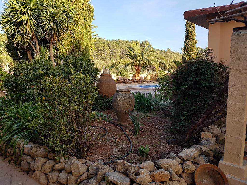 Hotel Finca Caballo Blanco Montuiri  Esterno foto