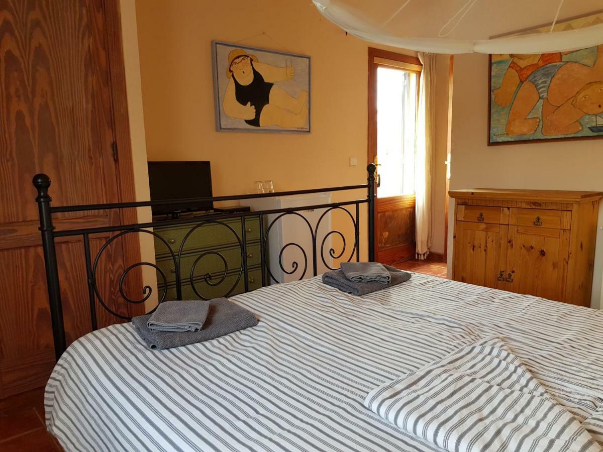 Hotel Finca Caballo Blanco Montuiri  Esterno foto